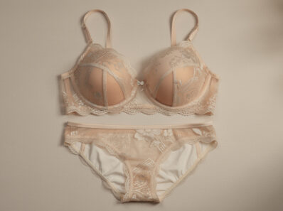 découvrez la tendance du soutien-gorge string effet tatouage, alliant élégance et originalité pour un style audacieux et moderne.